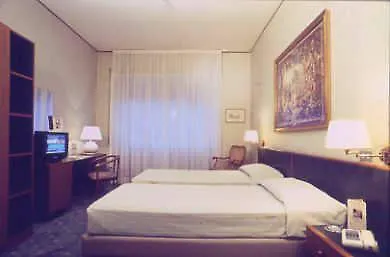Hotel Carlo Magno روما